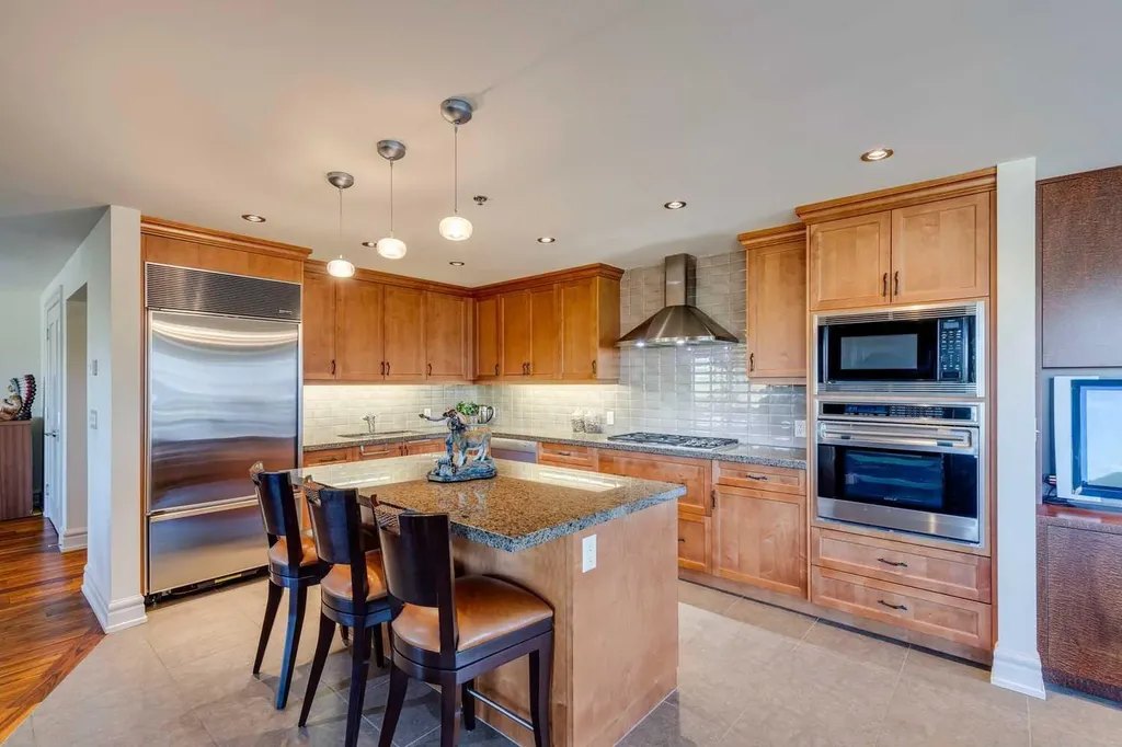 600 Princeton Way SW Calgary AB T2P 5N4