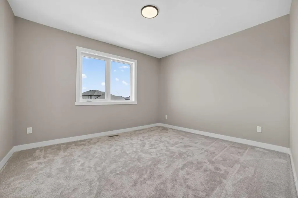 409 Rivergrove Chase W Lethbridge AB T1K 8E9