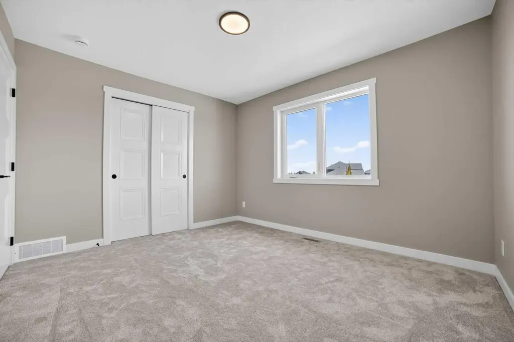 409 Rivergrove Chase W Lethbridge AB T1K 8E9