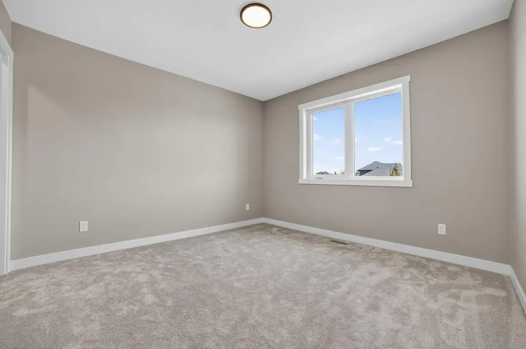 409 Rivergrove Chase W Lethbridge AB T1K 8E9