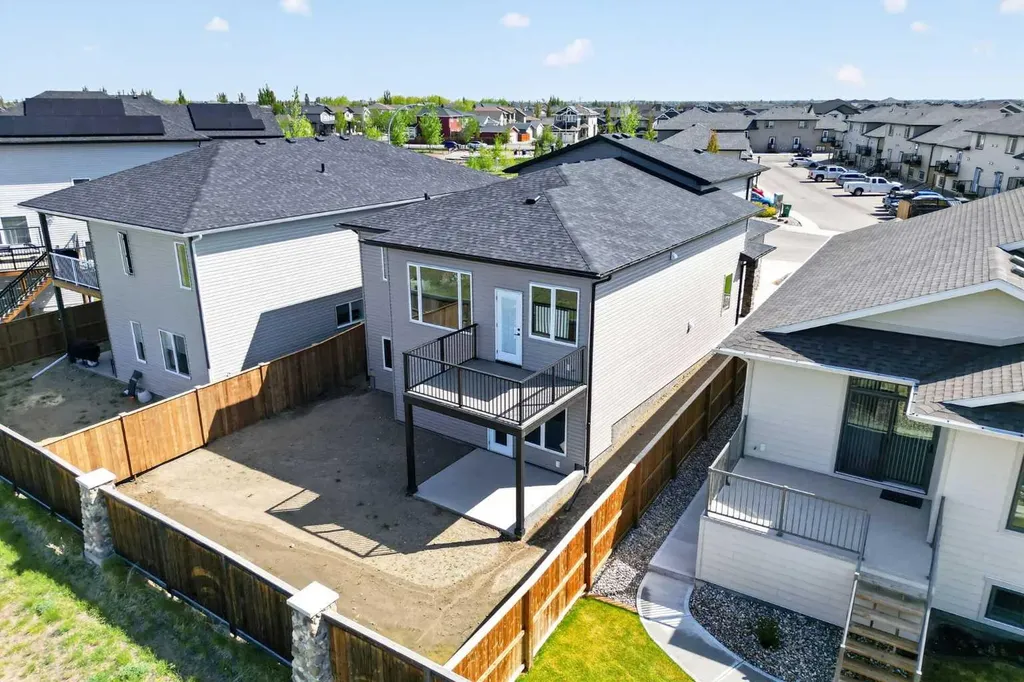 409 Rivergrove Chase W Lethbridge AB T1K 8E9