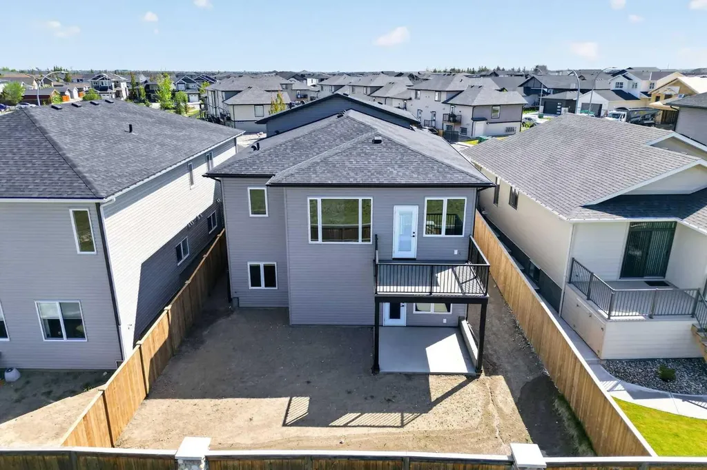 409 Rivergrove Chase W Lethbridge AB T1K 8E9