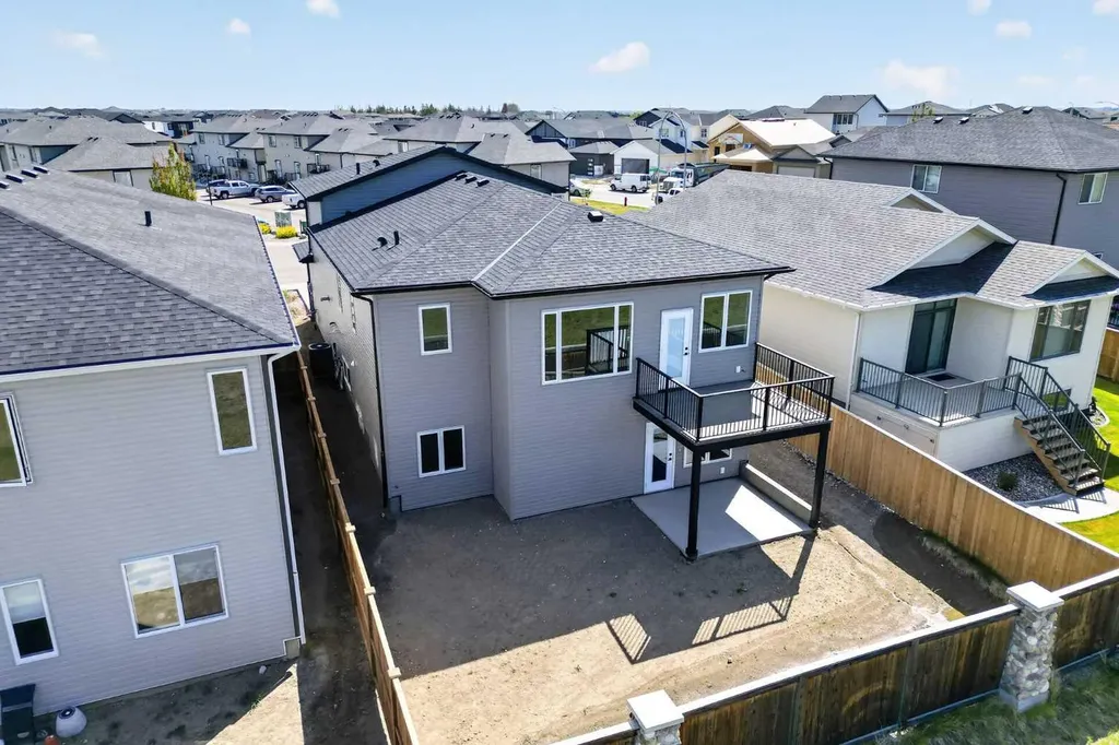 409 Rivergrove Chase W Lethbridge AB T1K 8E9