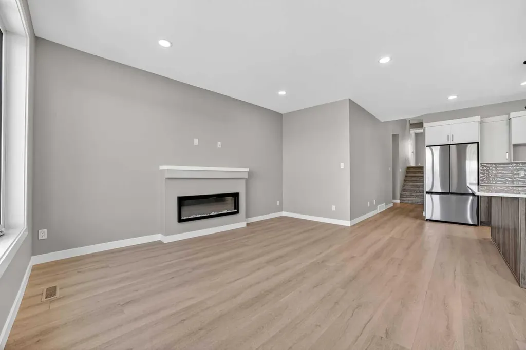 409 Rivergrove Chase W Lethbridge AB T1K 8E9