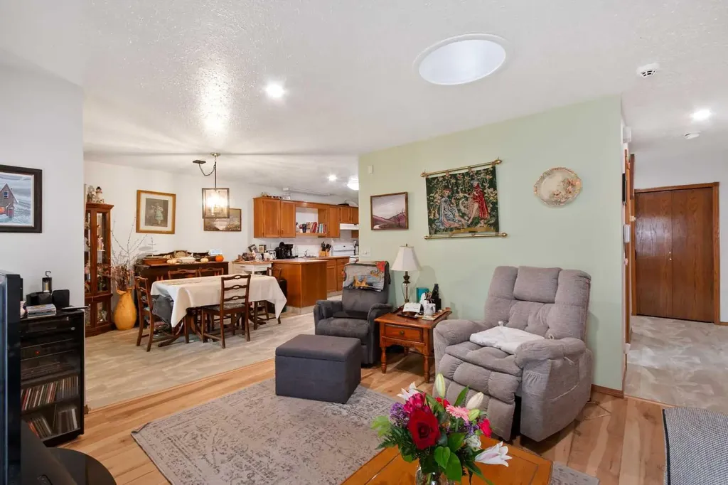 4102 Silverpark Estates Close Olds AB T4H1B4