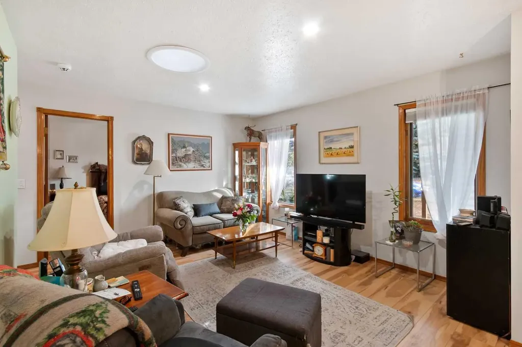 4102 Silverpark Estates Close Olds AB T4H1B4