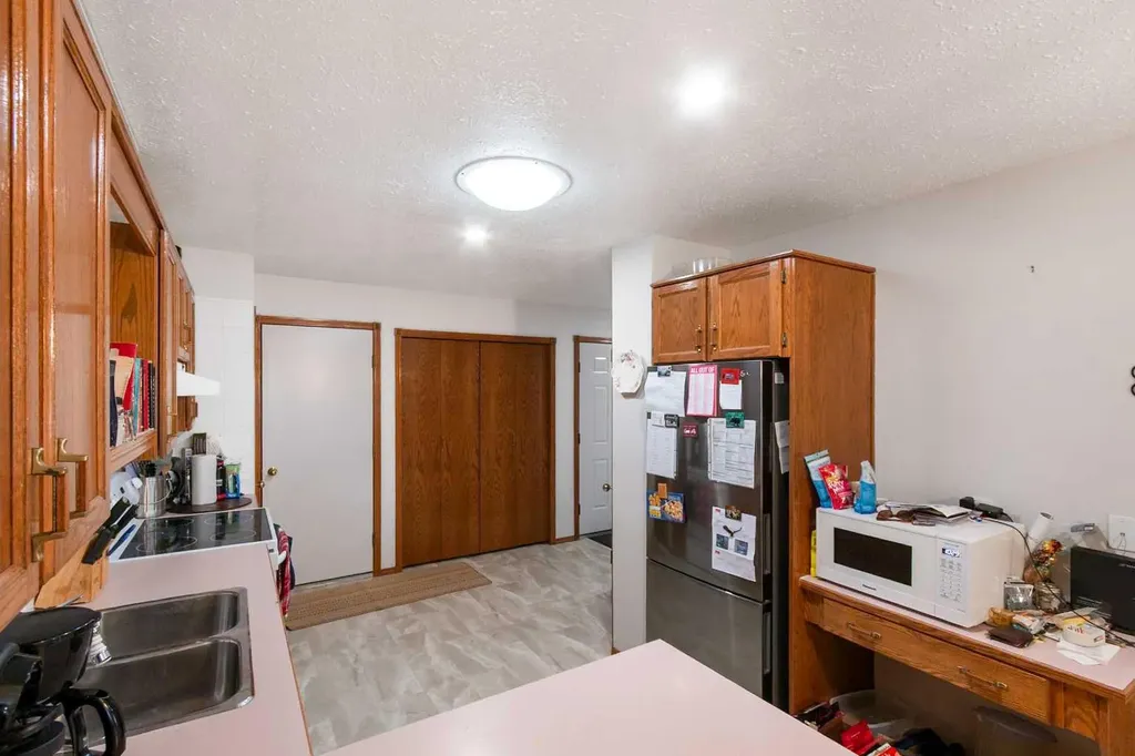 4102 Silverpark Estates Close Olds AB T4H1B4