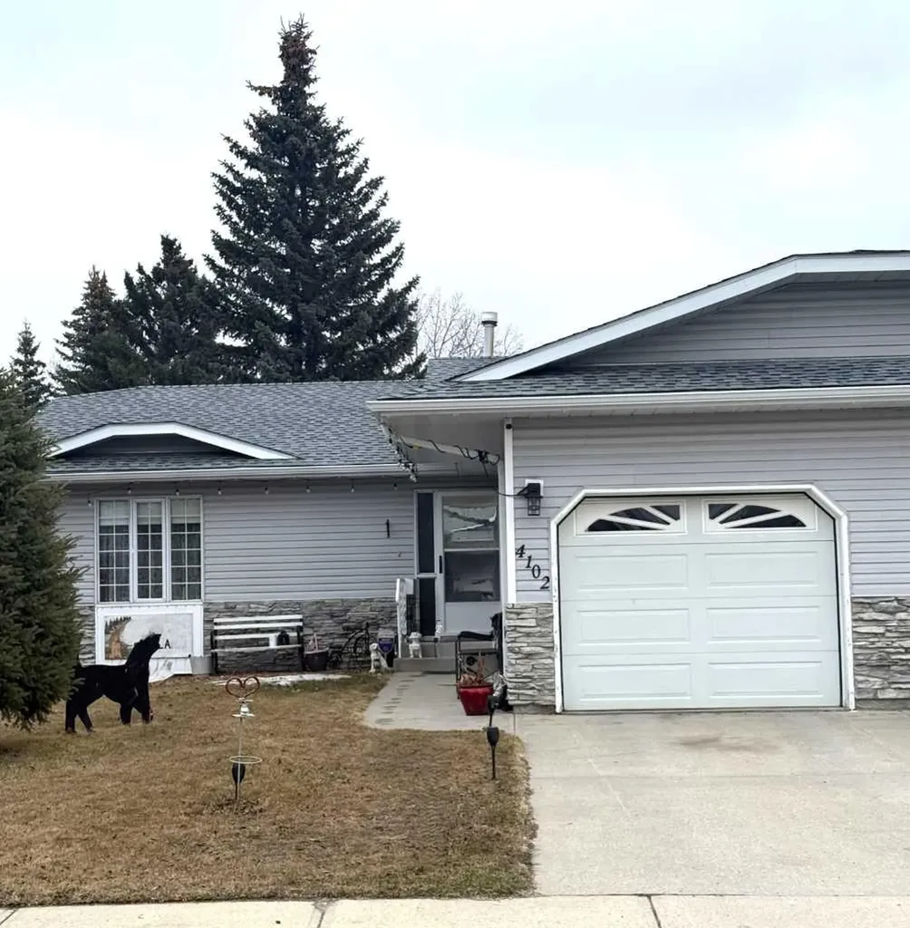4102 Silverpark Estates Close Olds AB T4H1B4