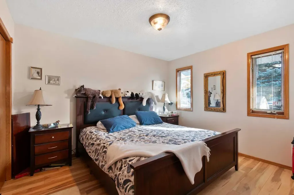 4102 Silverpark Estates Close Olds AB T4H1B4