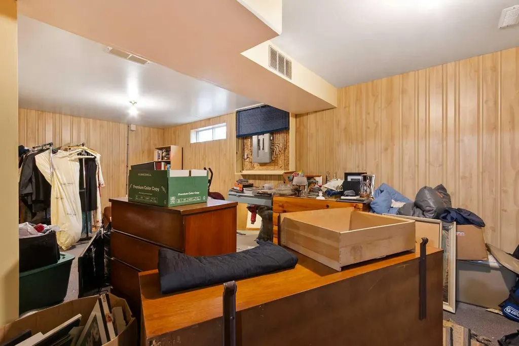 4102 Silverpark Estates Close Olds AB T4H1B4