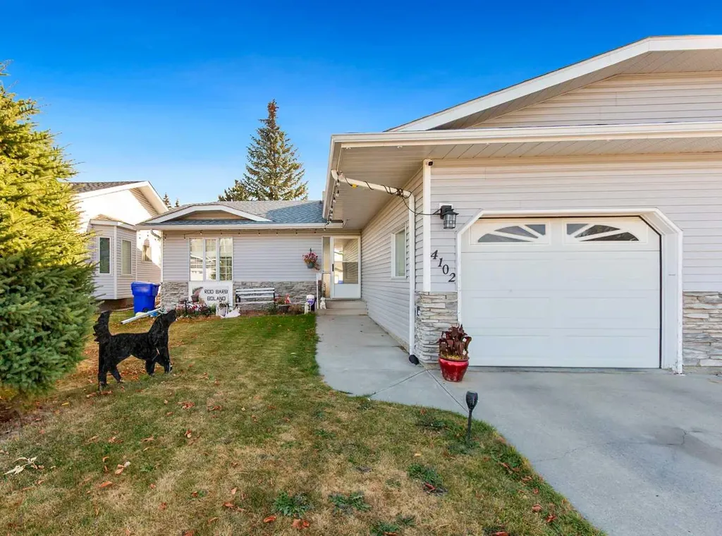 4102 Silverpark Estates Close Olds AB T4H1B4