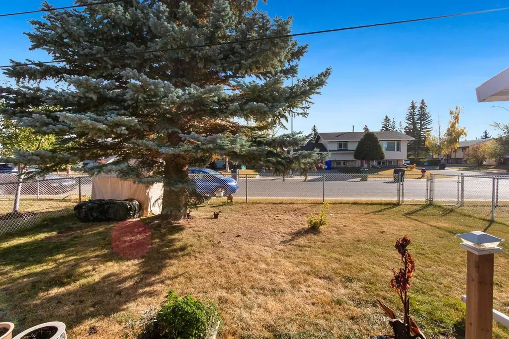 4102 Silverpark Estates Close Olds AB T4H1B4