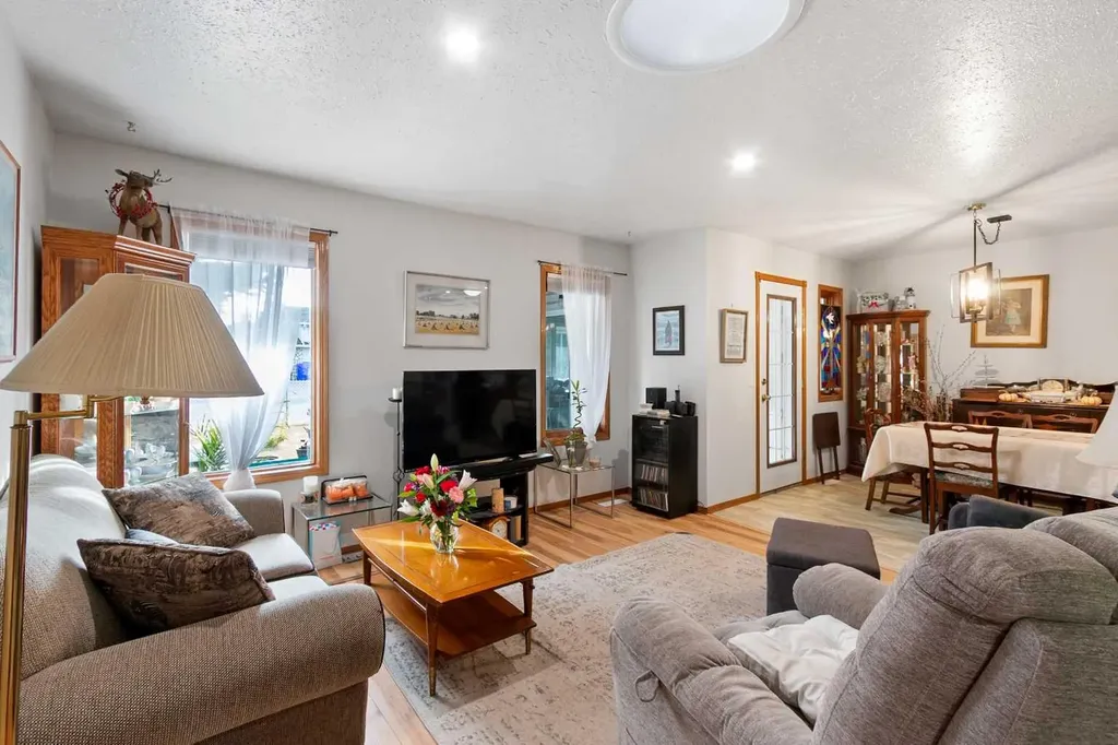 4102 Silverpark Estates Close Olds AB T4H1B4