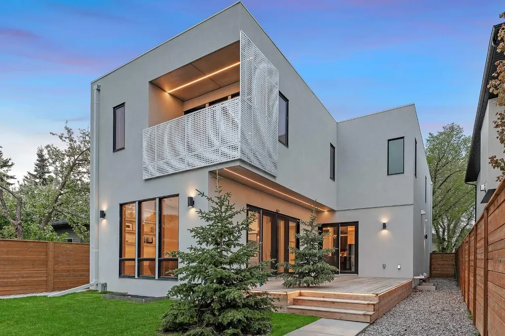 517 28 Avenue NW Calgary AB T2M 2K9