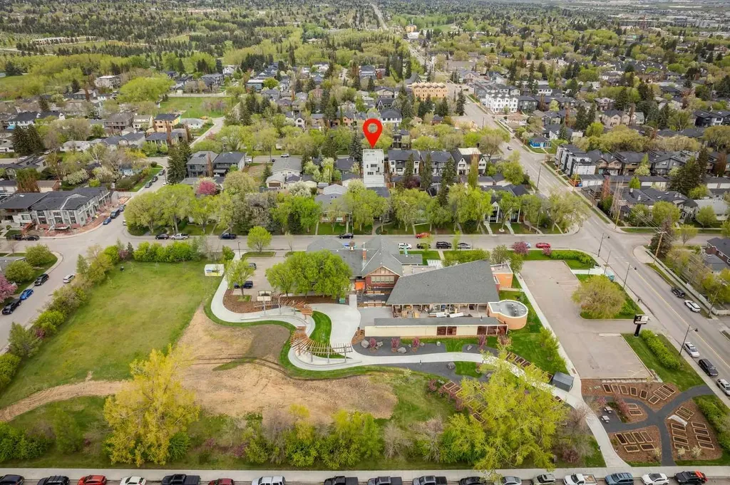 517 28 Avenue NW Calgary AB T2M 2K9