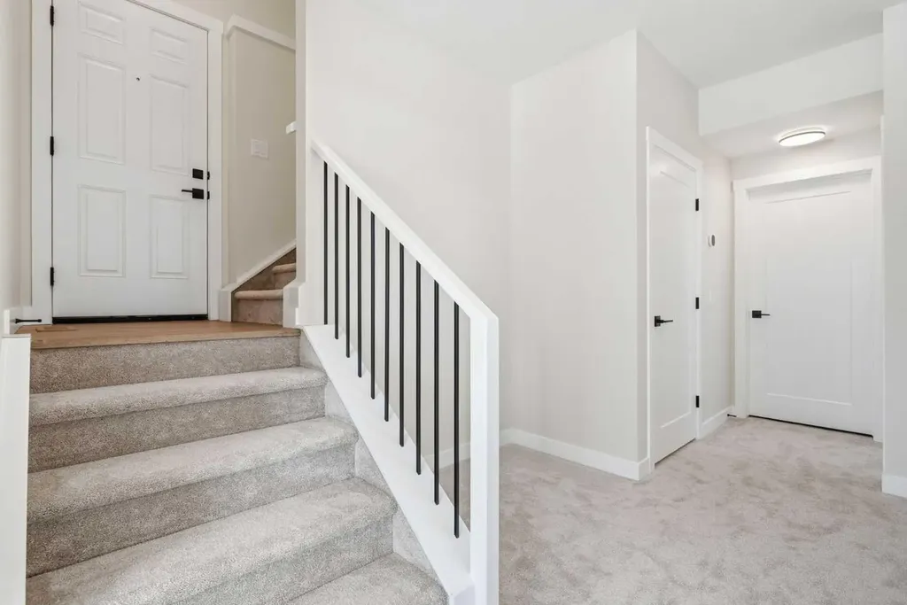 302 Kinniburgh Loop Chestermere AB T1X 3C3