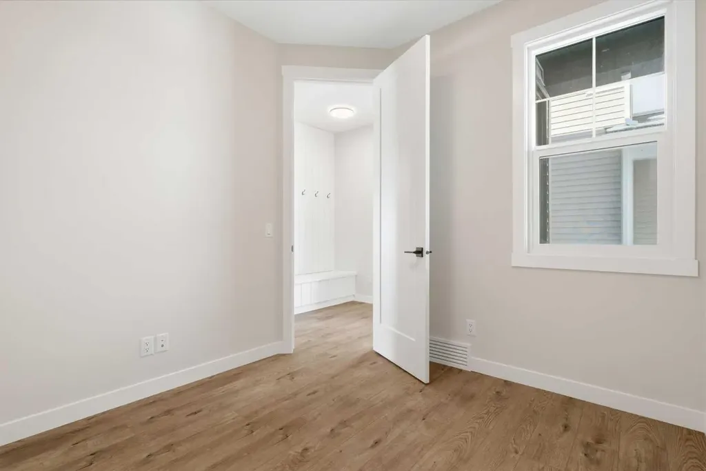 302 Kinniburgh Loop Chestermere AB T1X 3C3