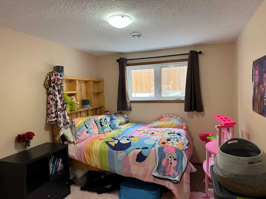 2608B 11 Avenue Wainwright AB T9W 1W2