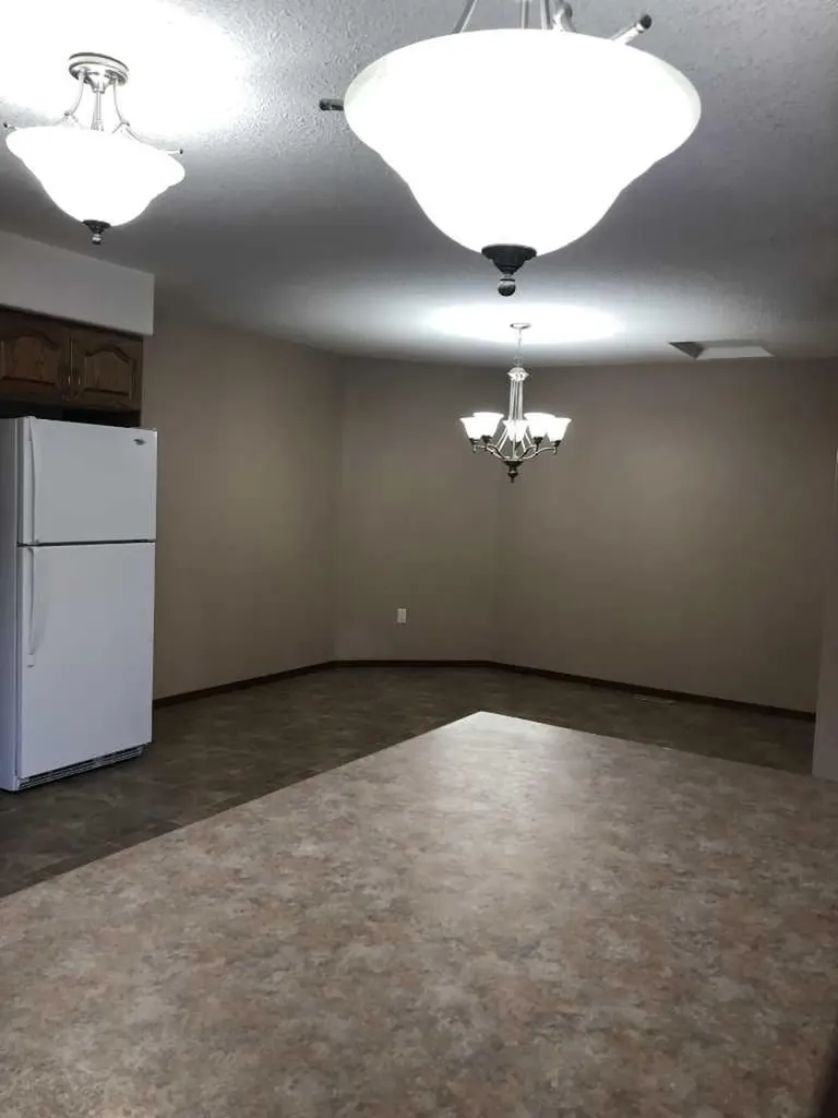 2608B 11 Avenue Wainwright AB T9W 1W2