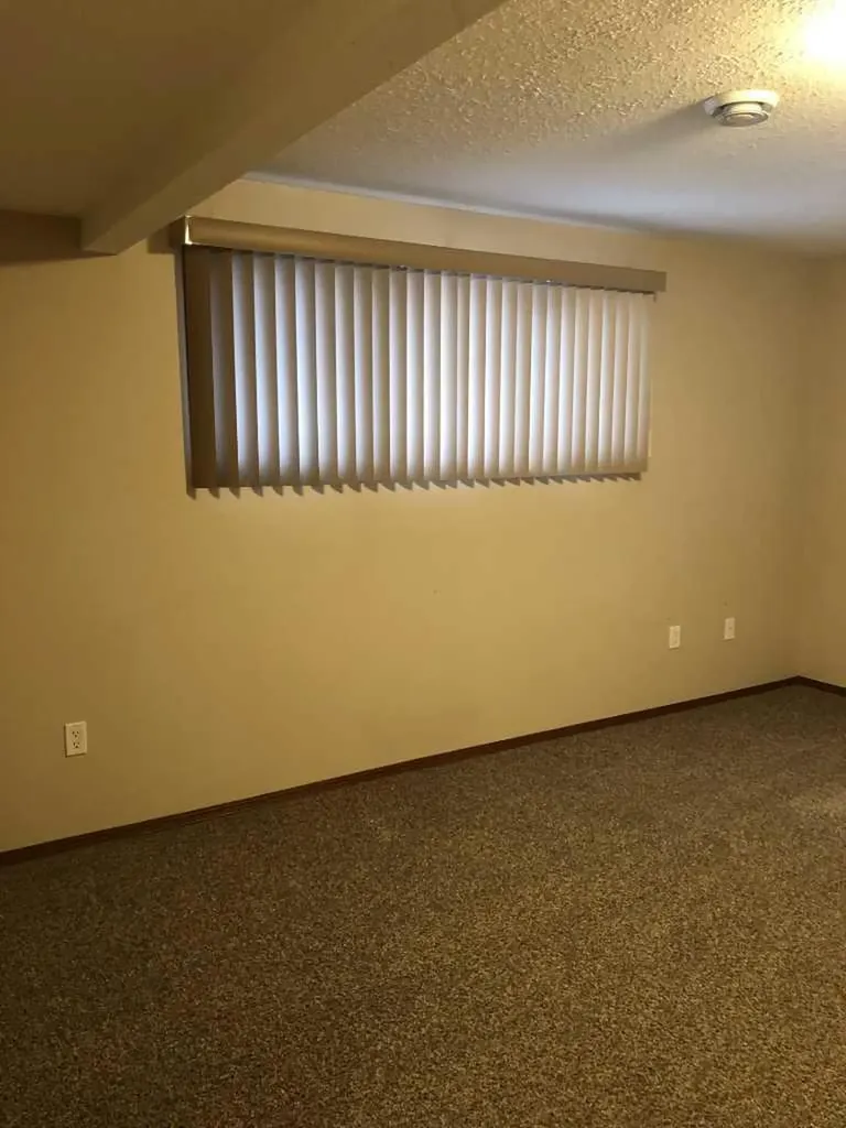 2608B 11 Avenue Wainwright AB T9W 1W2