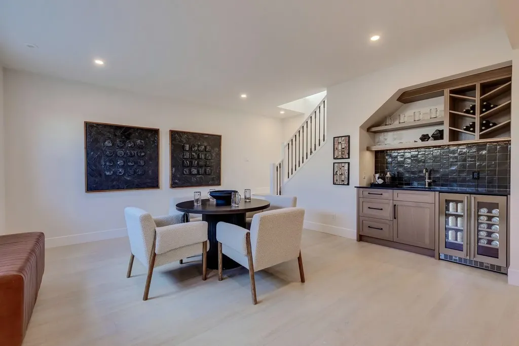 15 Normandy Lane SW Calgary AB T3E 7K1