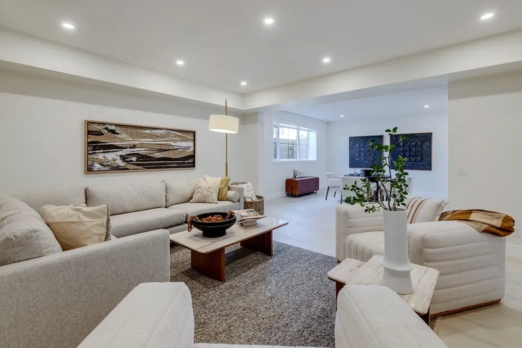 15 Normandy Lane SW Calgary AB T3E 7K1