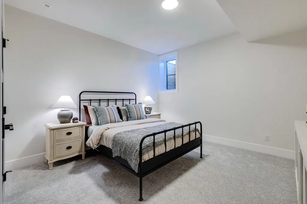 15 Normandy Lane SW Calgary AB T3E 7K1
