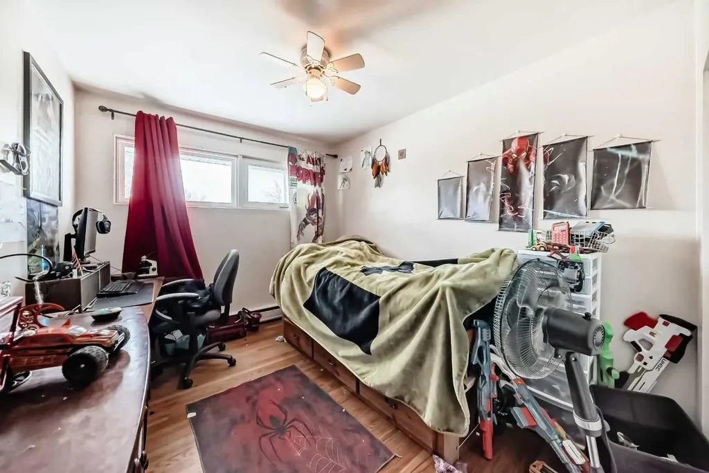 4939 45 Street Innisfail AB T4G 1M4