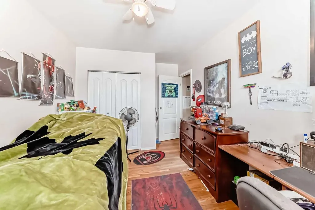 4939 45 Street Innisfail AB T4G 1M4