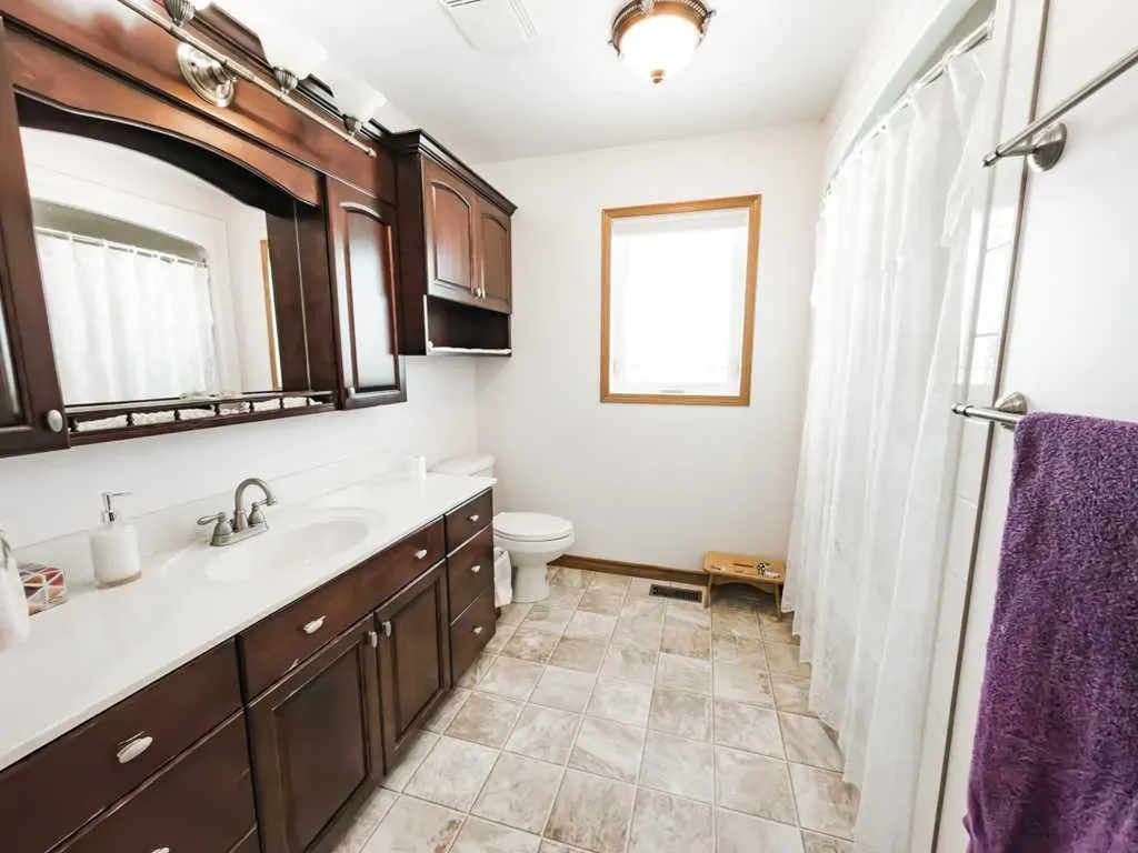 9910 95 Street La Crete AB T0H2H0