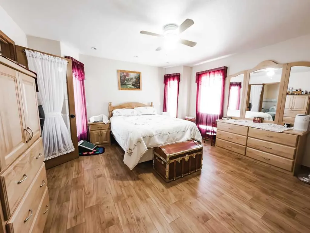 9910 95 Street La Crete AB T0H2H0