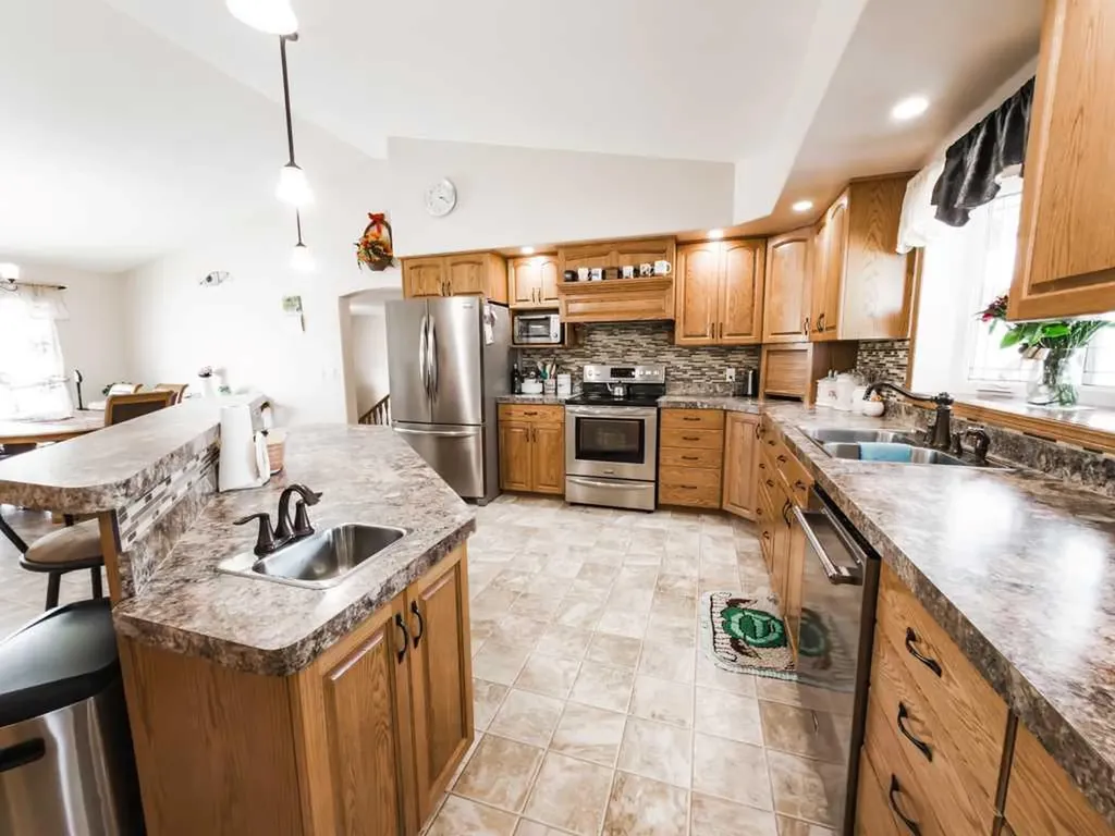 9910 95 Street La Crete AB T0H2H0