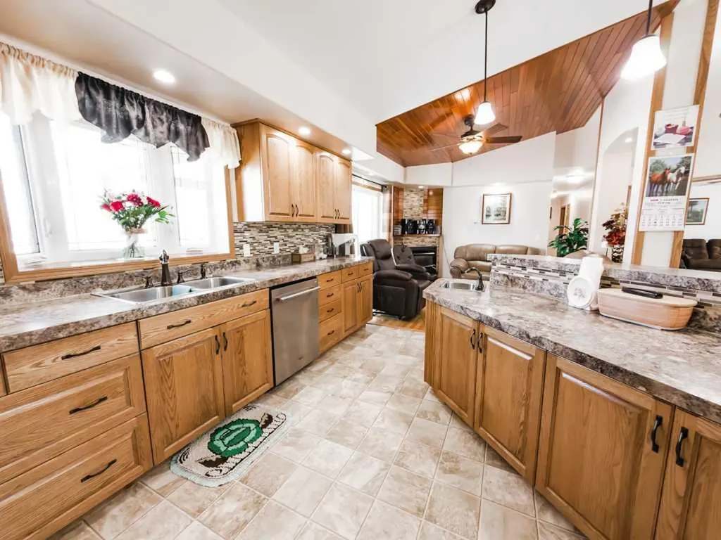 9910 95 Street La Crete AB T0H2H0