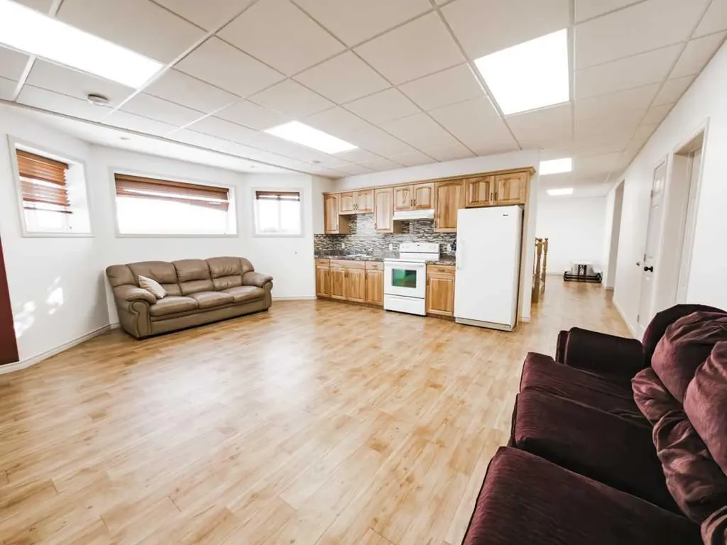 9910 95 Street La Crete AB T0H2H0