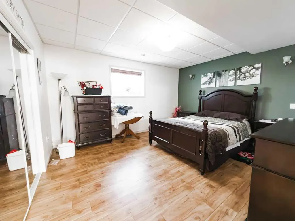 9910 95 Street La Crete AB T0H2H0