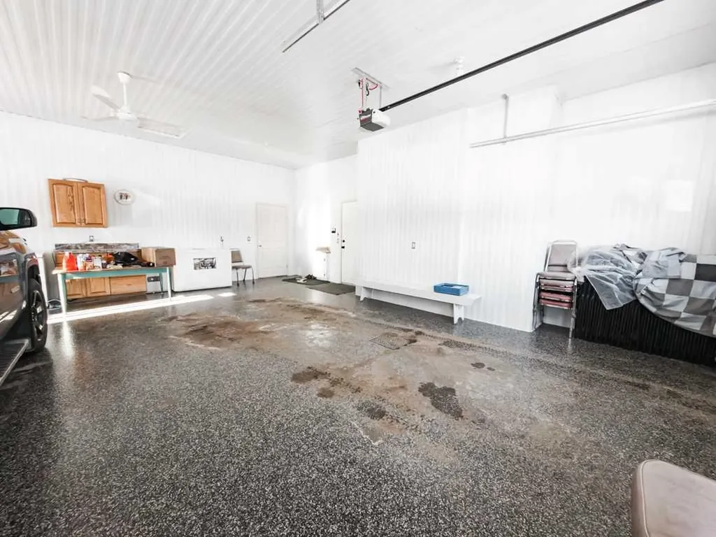 9910 95 Street La Crete AB T0H2H0