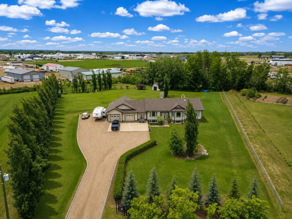 9910 95 Street La Crete AB T0H2H0