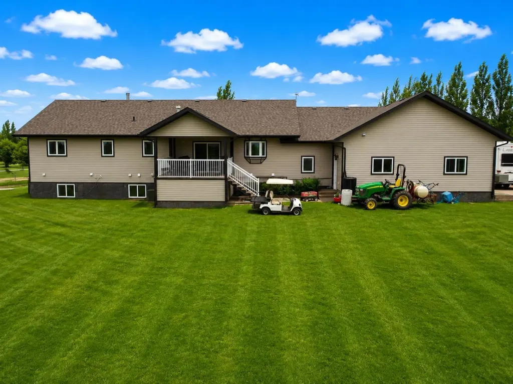 9910 95 Street La Crete AB T0H2H0