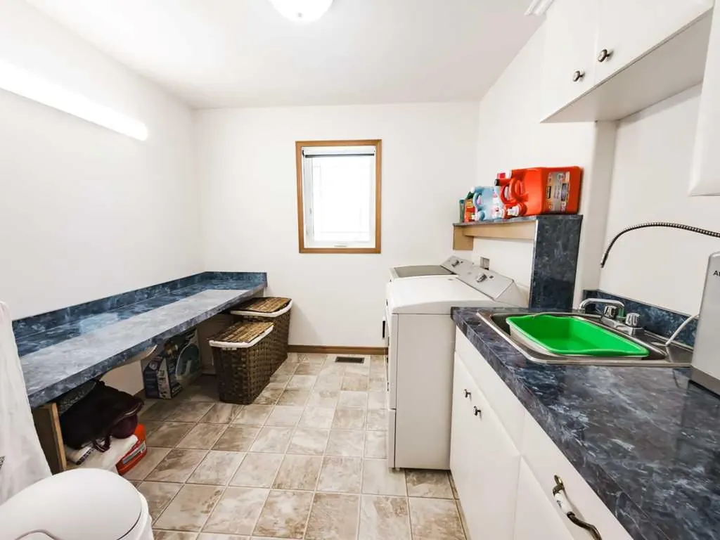 9910 95 Street La Crete AB T0H2H0
