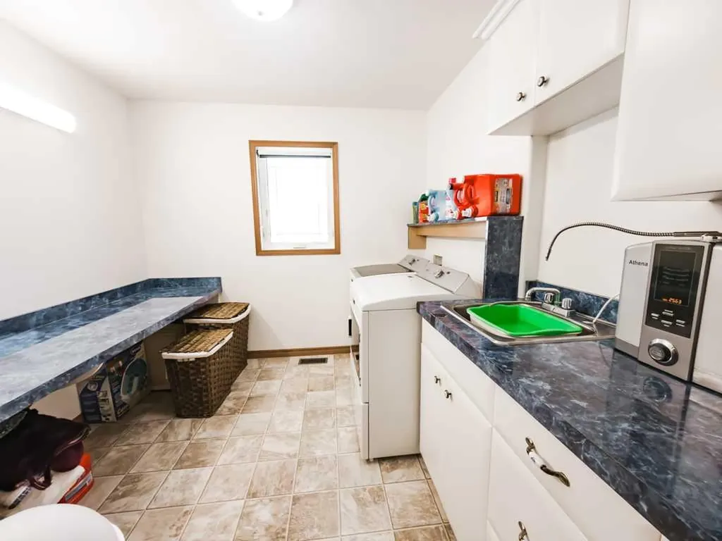 9910 95 Street La Crete AB T0H2H0