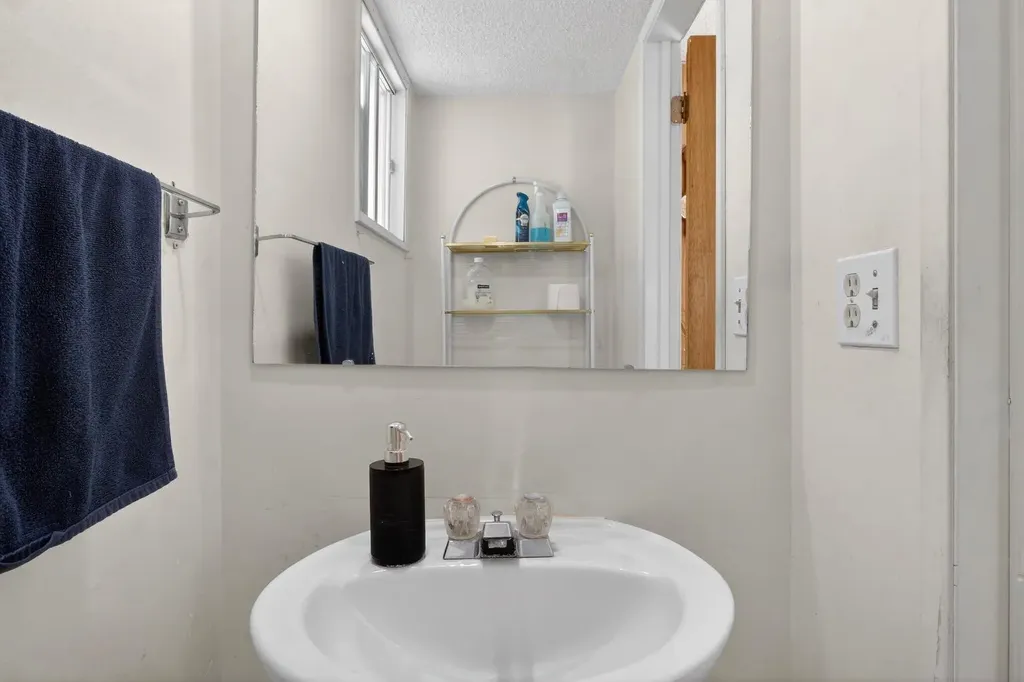 31 Templeby Way NE Calgary AB T1y5n7
