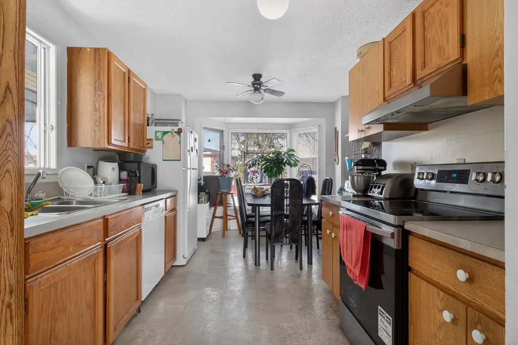 31 Templeby Way NE Calgary AB T1y5n7