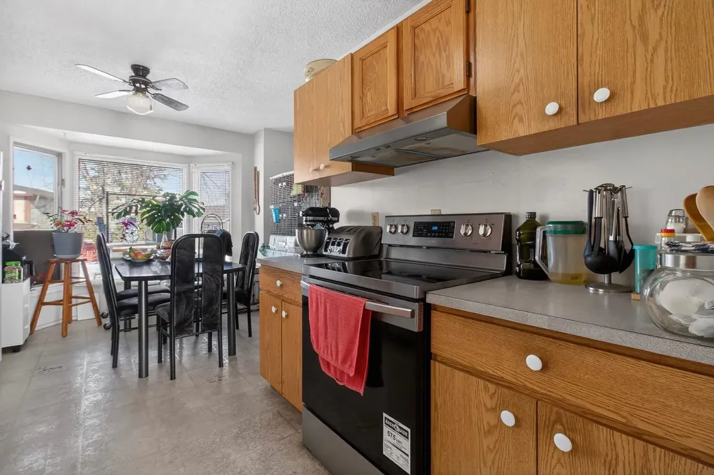 31 Templeby Way NE Calgary AB T1y5n7