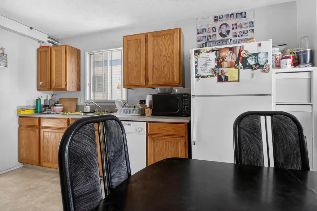 31 Templeby Way NE Calgary AB T1y5n7