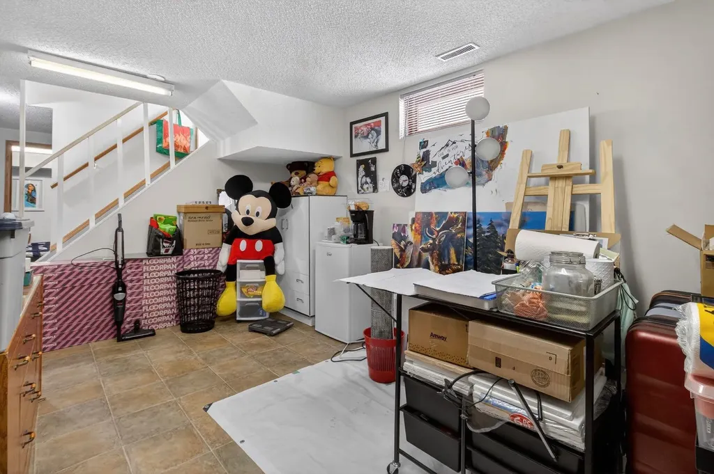 31 Templeby Way NE Calgary AB T1y5n7