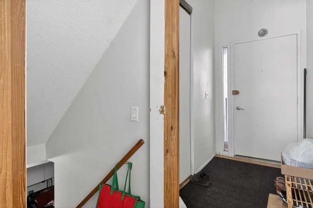 31 Templeby Way NE Calgary AB T1y5n7