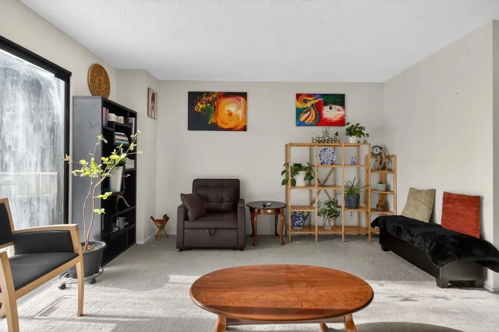 31 Templeby Way NE Calgary AB T1y5n7