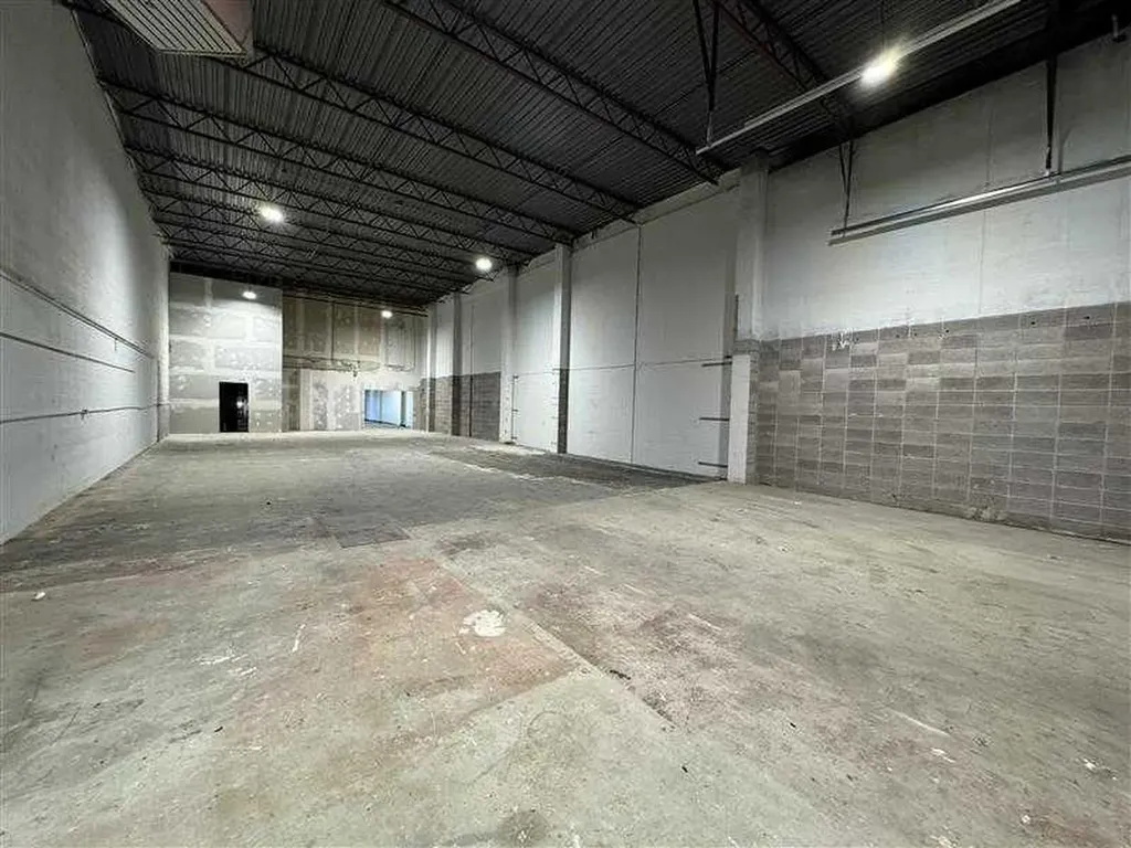 1830 52 Street SE Calgary AB T2B 1N1
