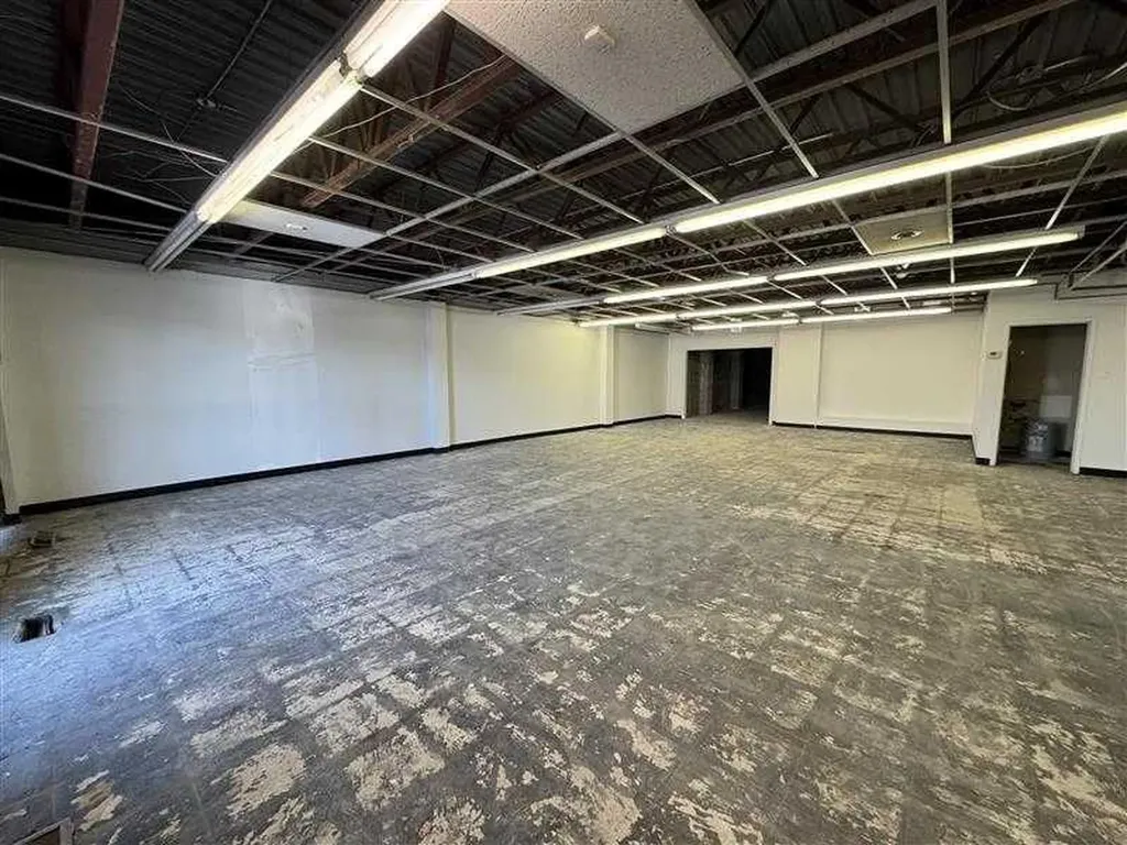 1830 52 Street SE Calgary AB T2B 1N1