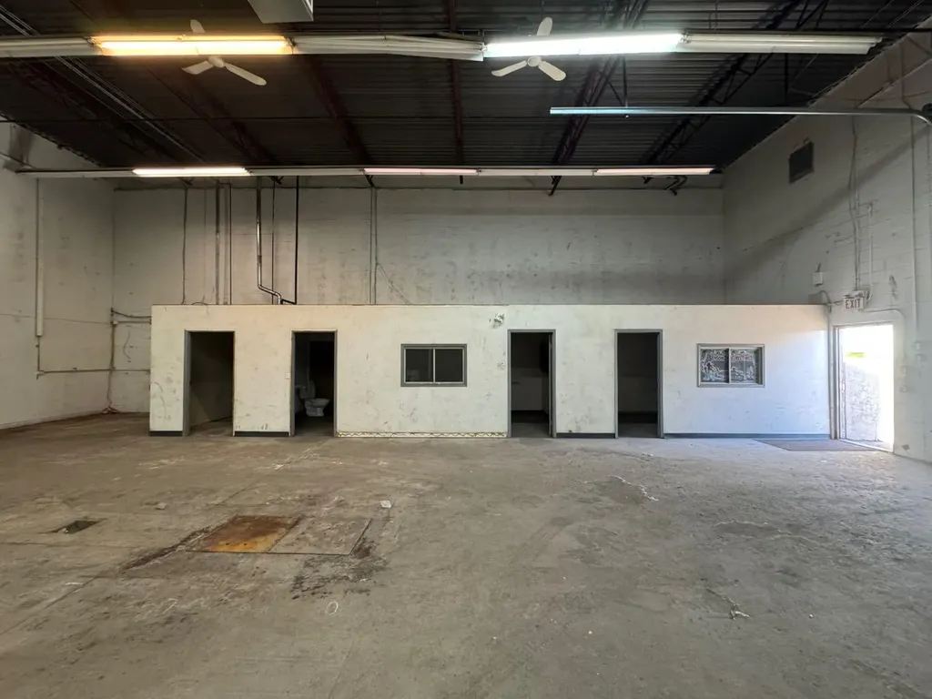 1830 52 Street SE Calgary AB T2B 1N1
